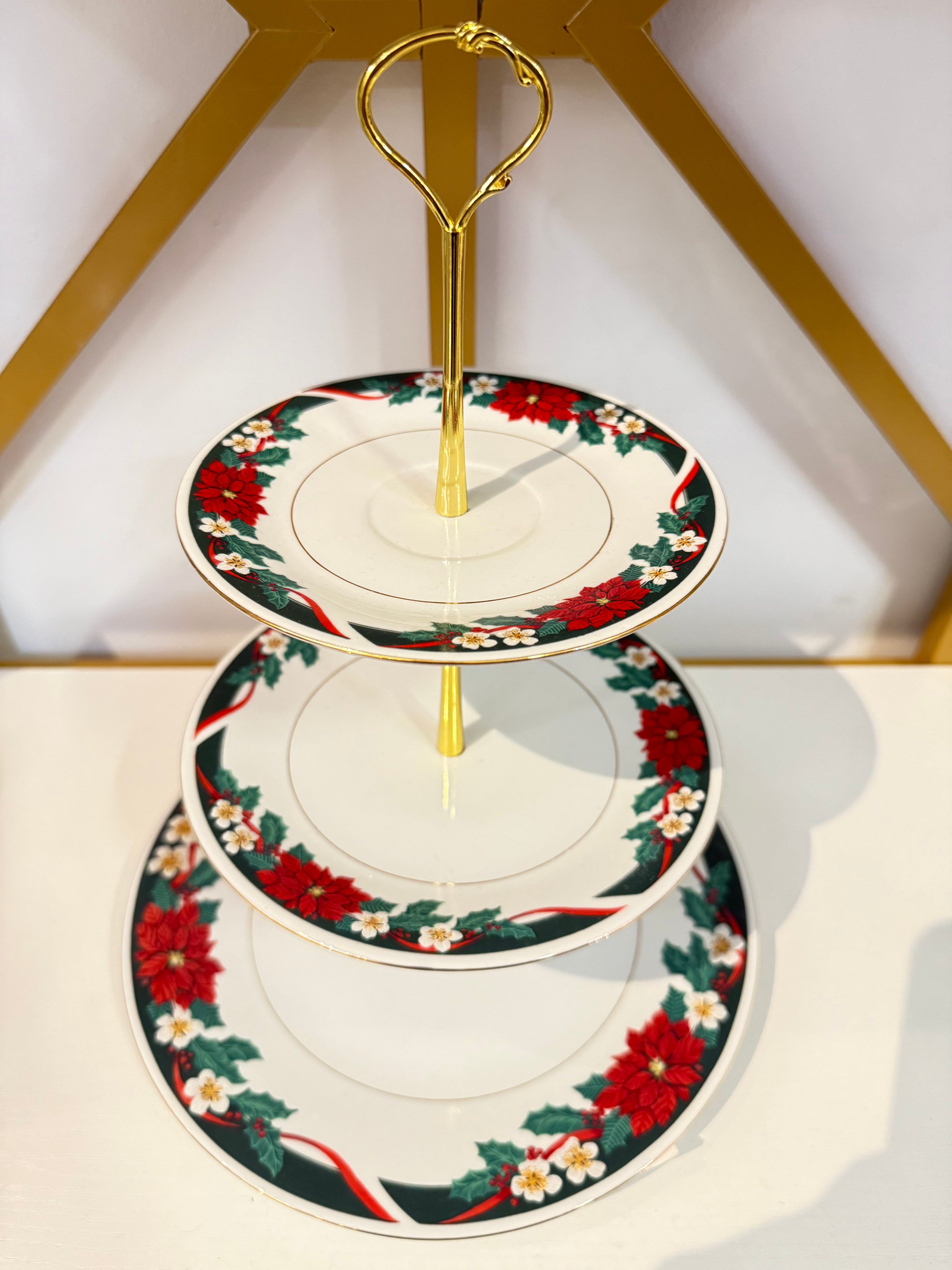 A Classic Christmas Table Three-Tier