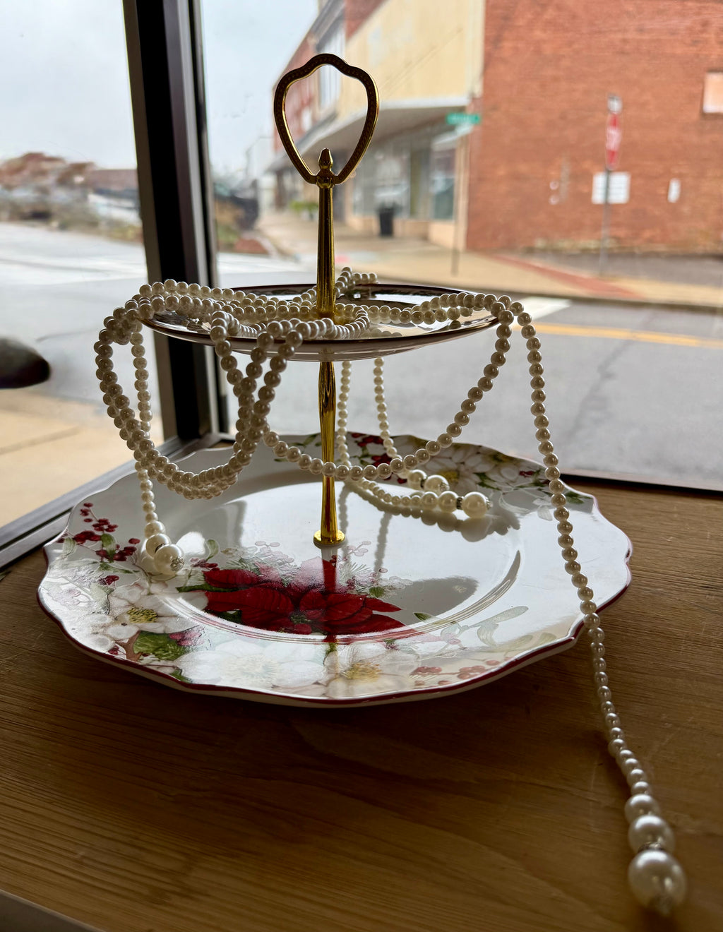 Magnolia & Poinsettia No. l Two-Tier Stand