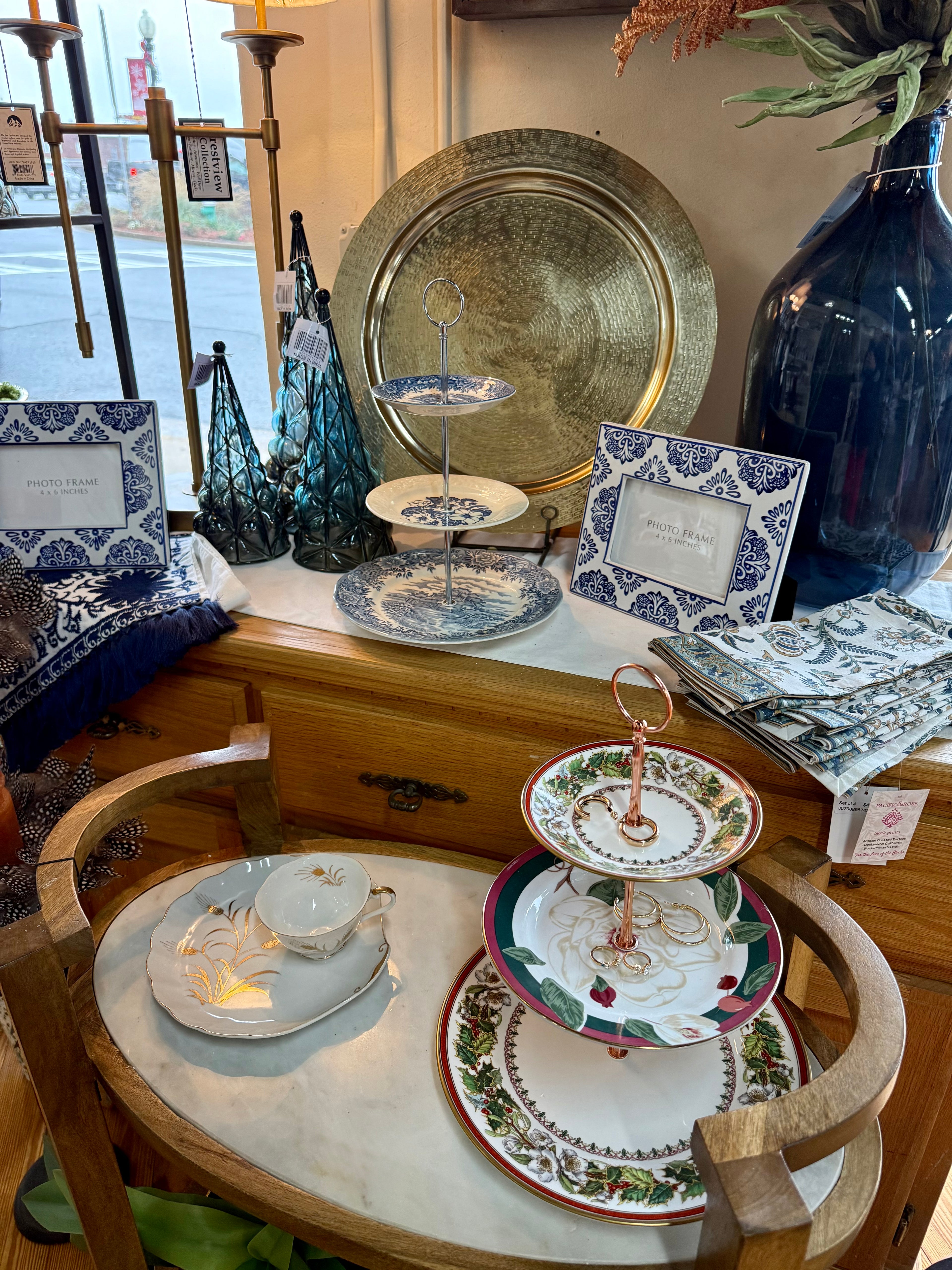 Magnolia in Bloom Tiered Stand