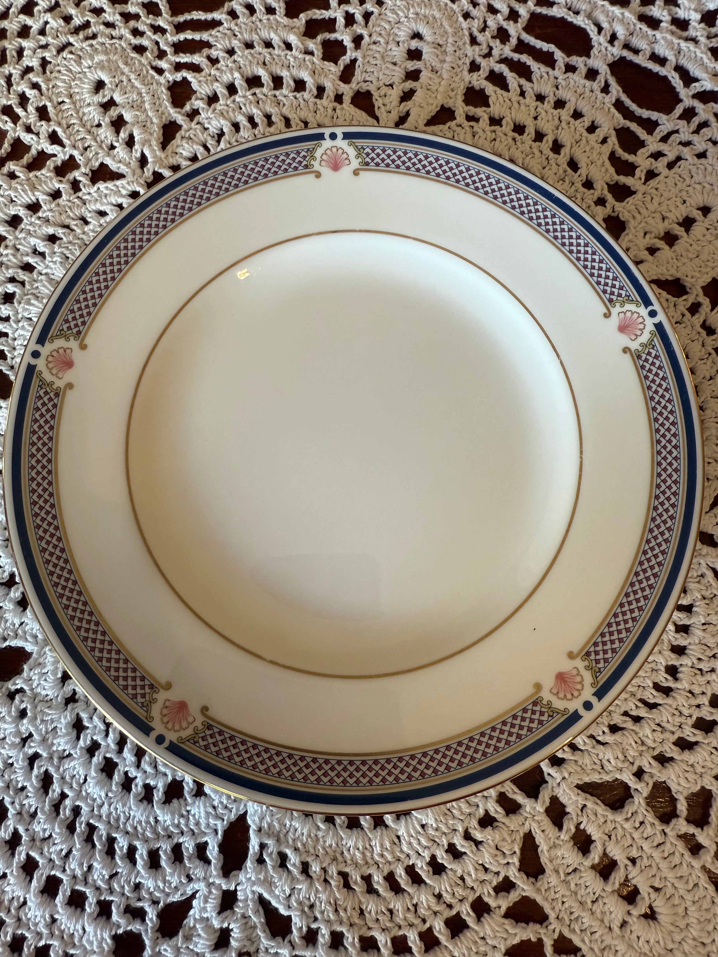 Classic Blue Lattice and Shell Rim Bread Plate